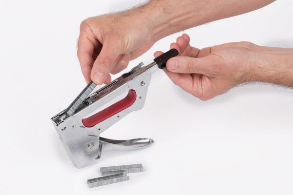 Sponkovačka ručná 6 - 10mm kovové telo